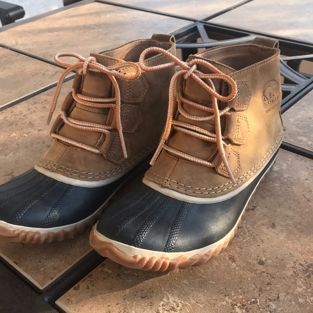 SOREL Out & About Boots 👢